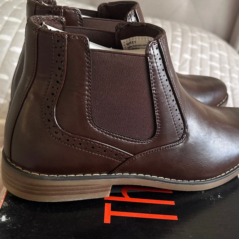 NIB Men's Mikey Dress Comfort Chelsea Boot - Picture 4 of 9